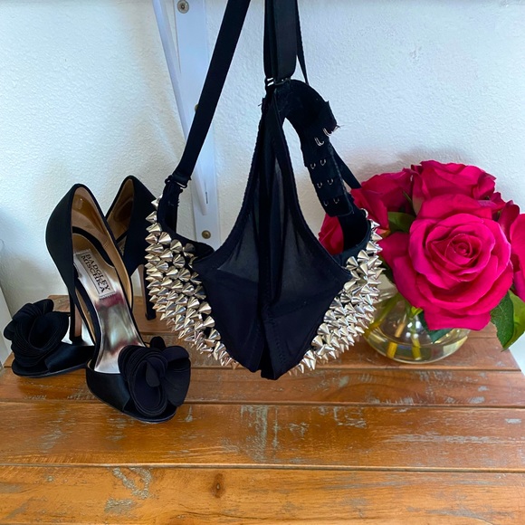 Good Time Metallic Spiked Studded Push-up Bra (Size 34B)🌹 - Picture 11 of 15